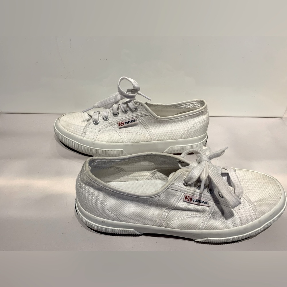 Superga Women's Sneakers White Size 6